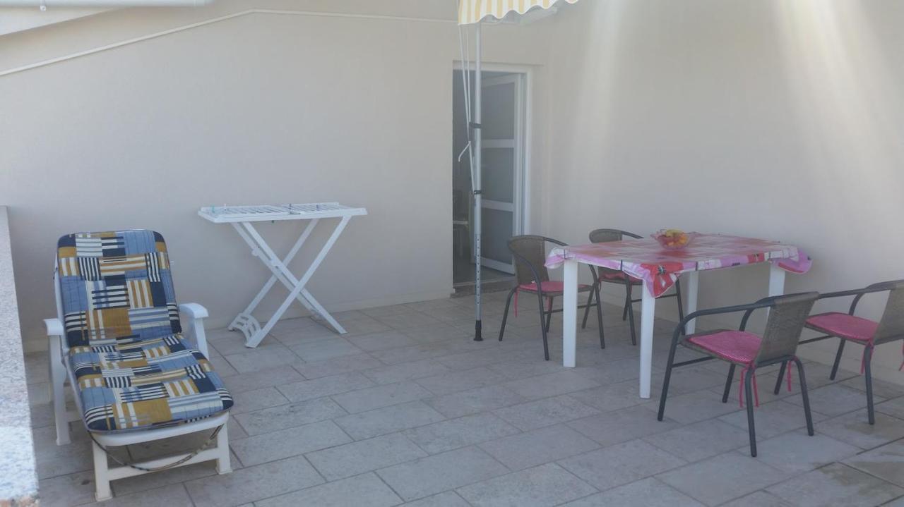 Apartments With A Parking Space Kolan, Pag - 16482 Esterno foto