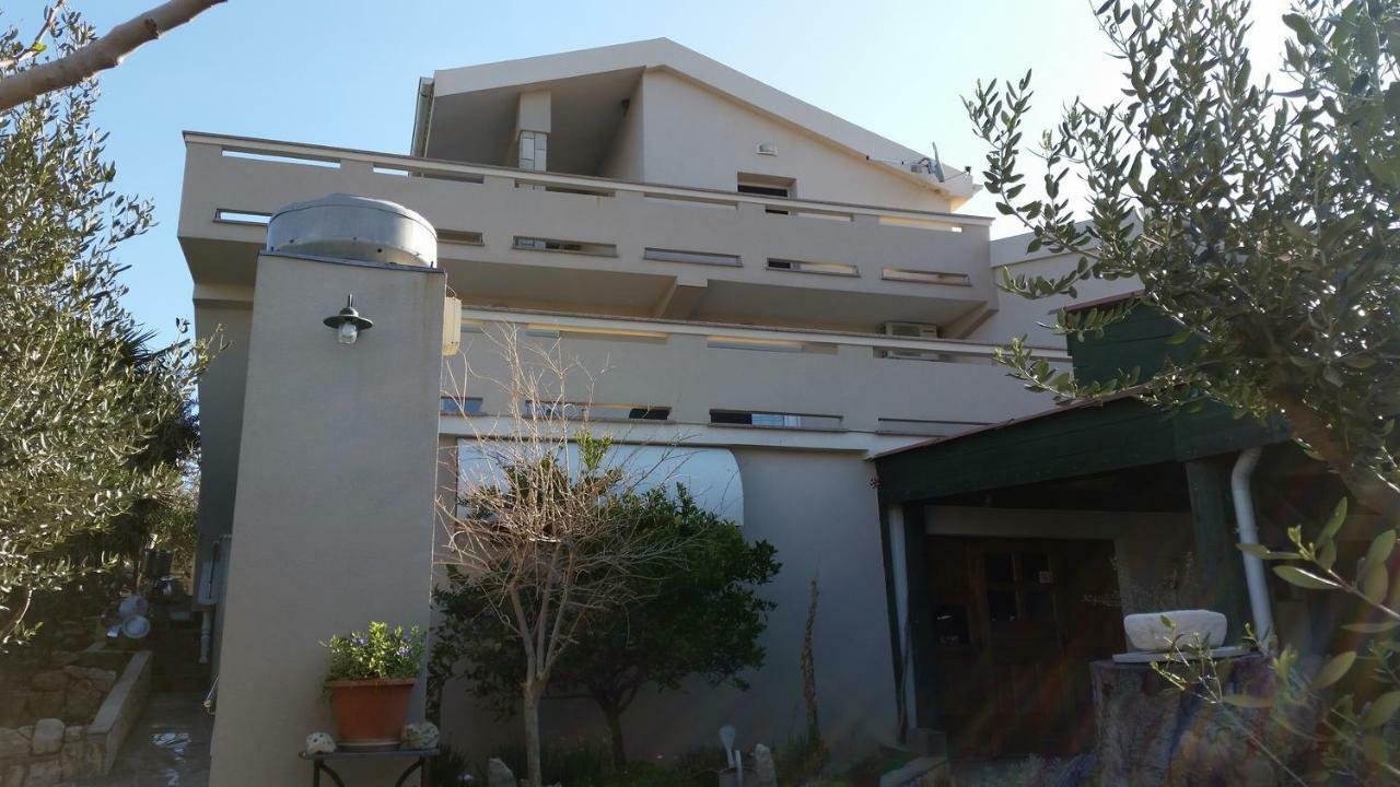 Apartments With A Parking Space Kolan, Pag - 16482 Esterno foto